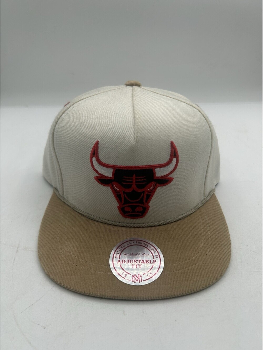 Mitchell & Ness Hat Chicago Bulls Cream Snapback Hardwood Classics Basketball SC